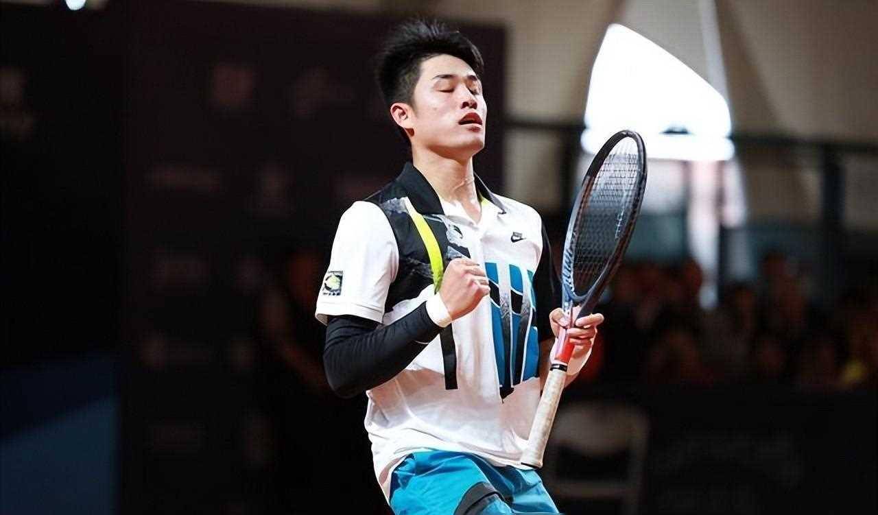神奇一球逆转，成为球迷心目中的英雄