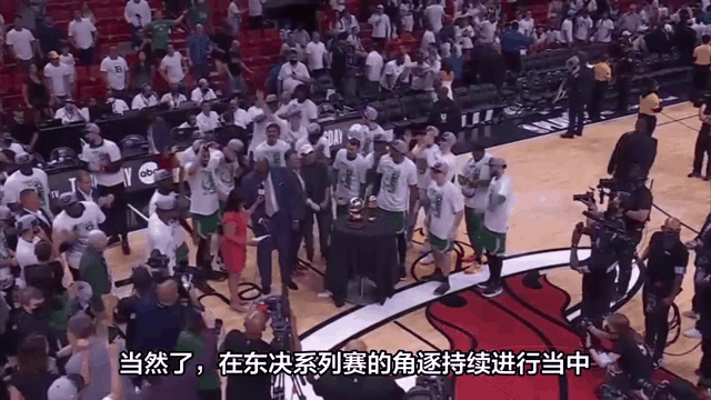 科维托娃关键节点精彩发挥，热火带队取胜！的简单介绍